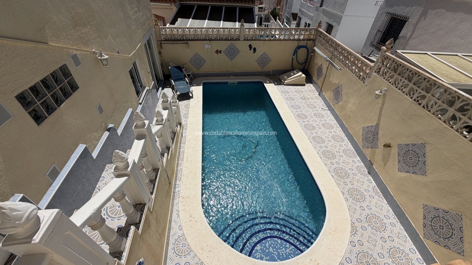 Resale - Townhouse - San Miguel de Salinas