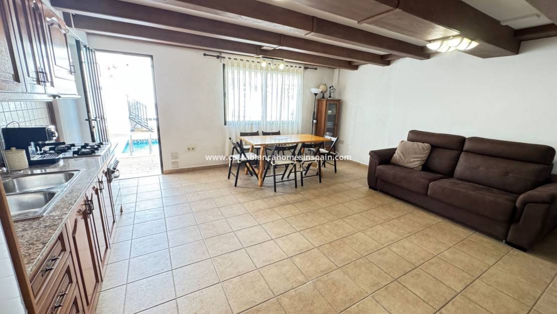 Resale - Townhouse - San Miguel de Salinas