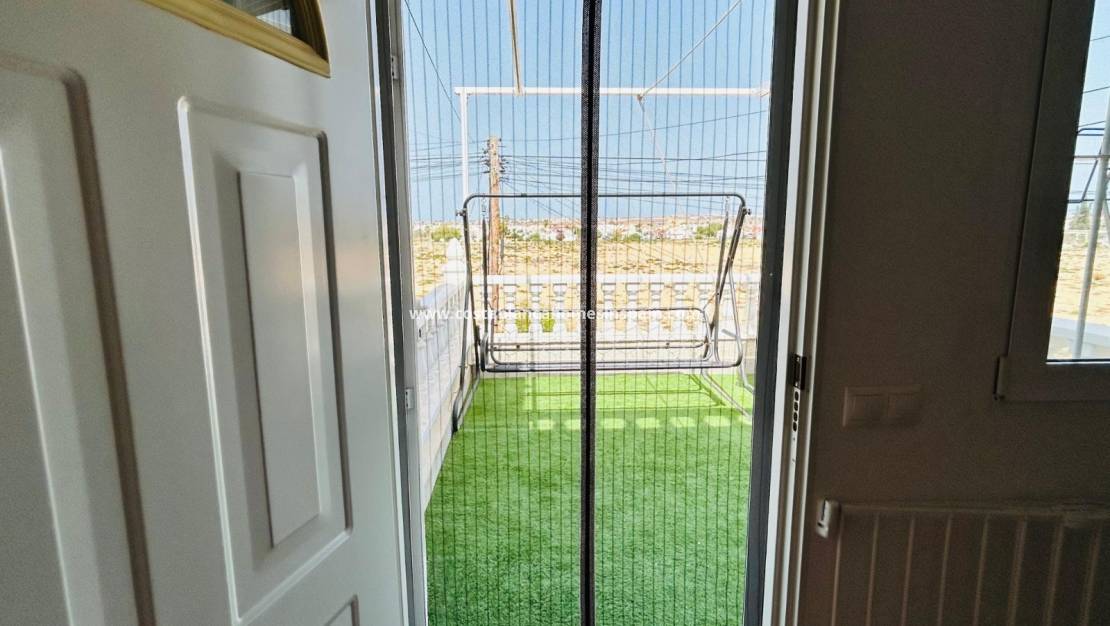 Resale - Townhouse - Torrevieja - La Siesta - El Salado -  Torreta