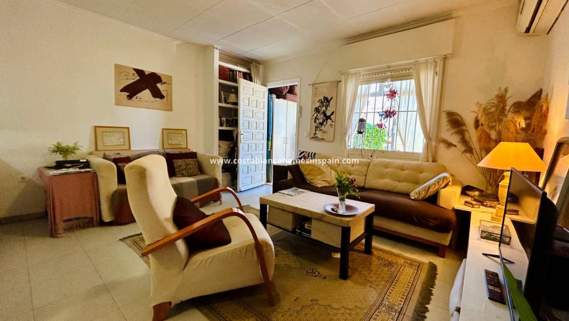 Resale - Townhouse - Torrevieja - Urbanización San Luis