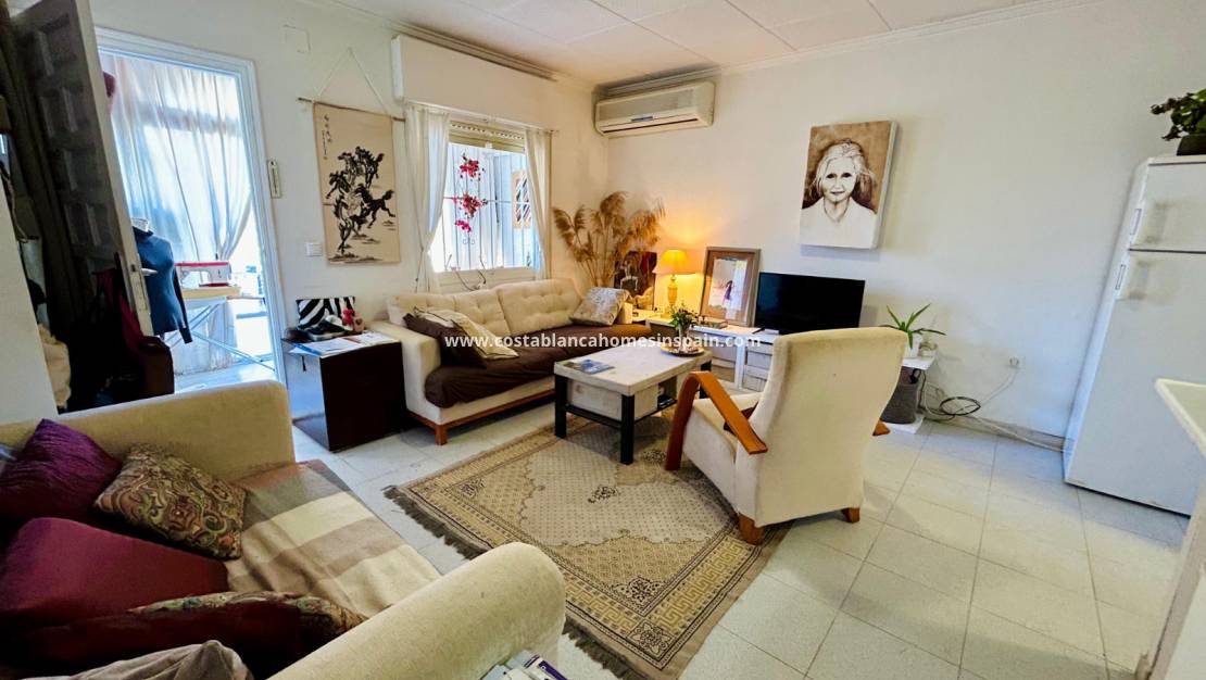 Resale - Townhouse - Torrevieja - Urbanización San Luis