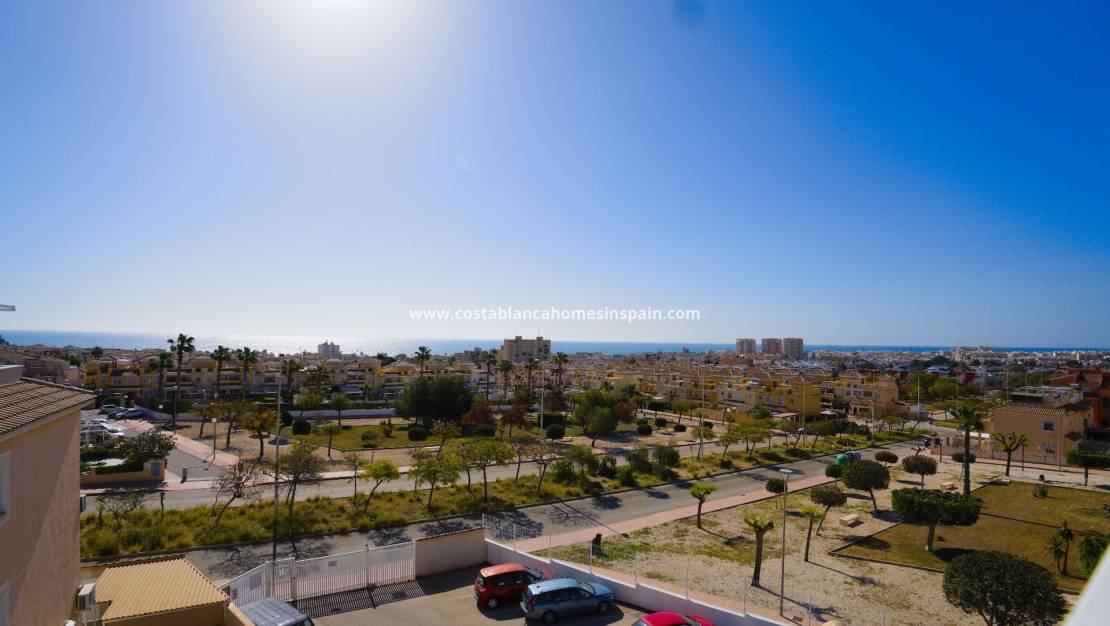 Resale - Townhouse - Torrevieja