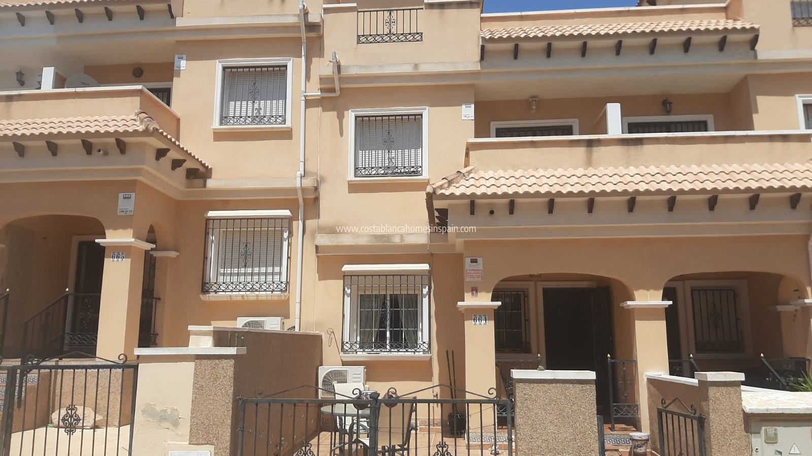 Resale - Townhouse - Villamartin - Costa Blanca