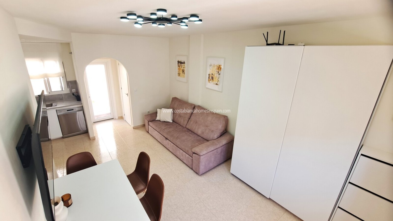 Resale - Townhouse - Villamartin - Las Filipinas