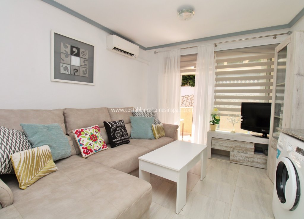 Resale - Townhouse - Villamartin