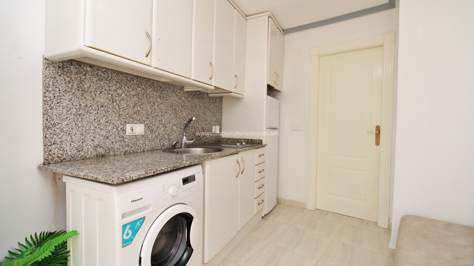Resale - Townhouse - Villamartin