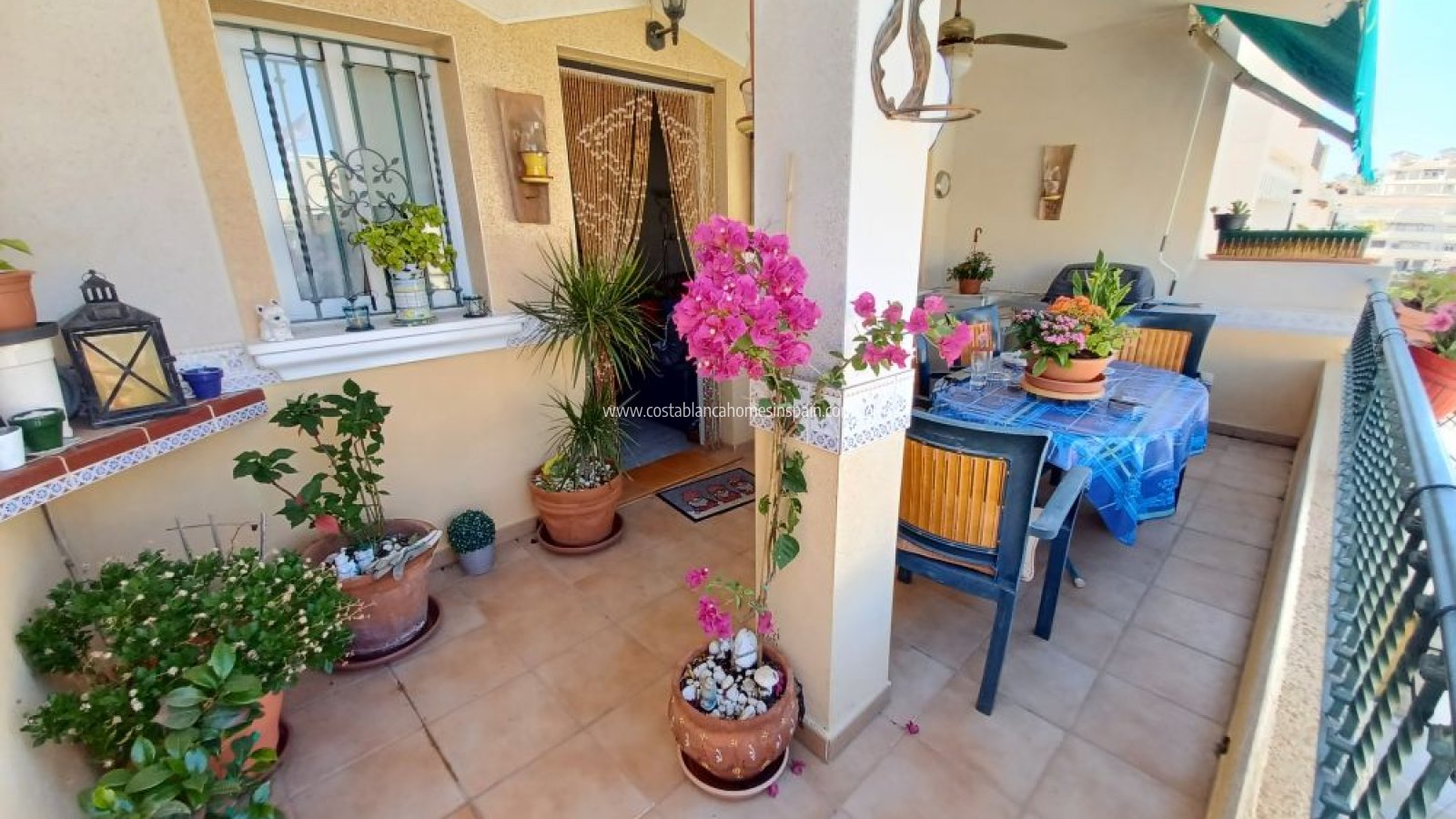 Resale - Townhouse - Villamartin