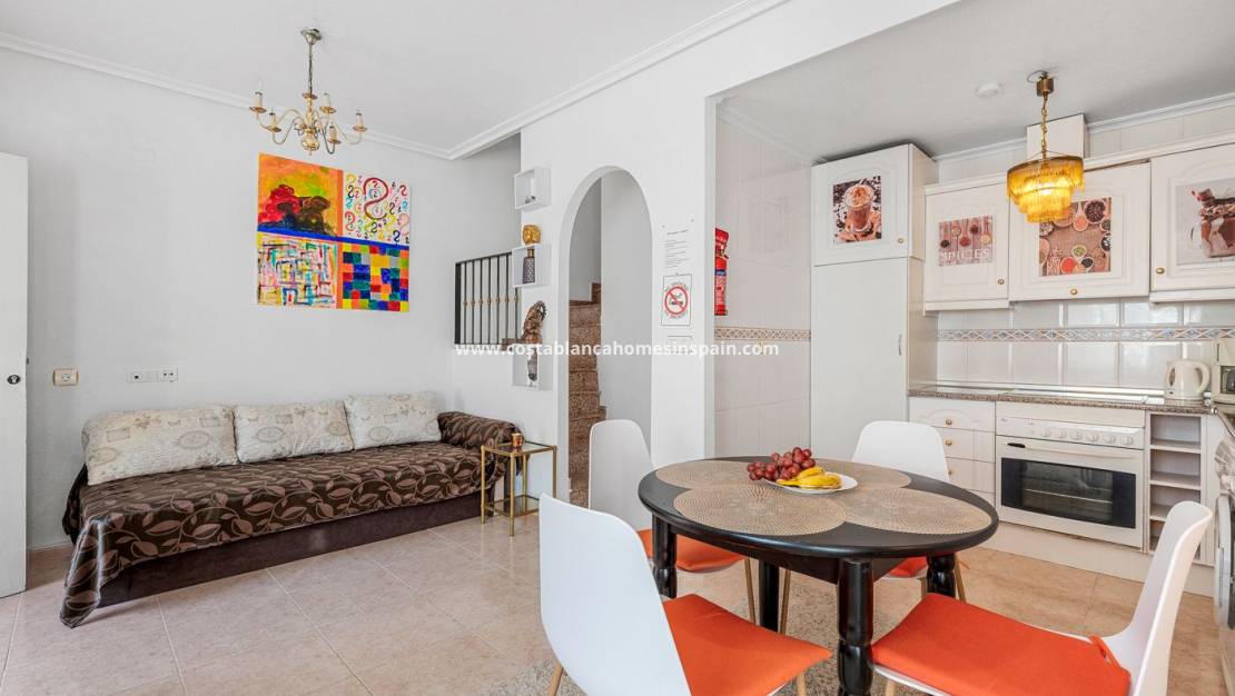 Resale - Townhouse - Villamartin