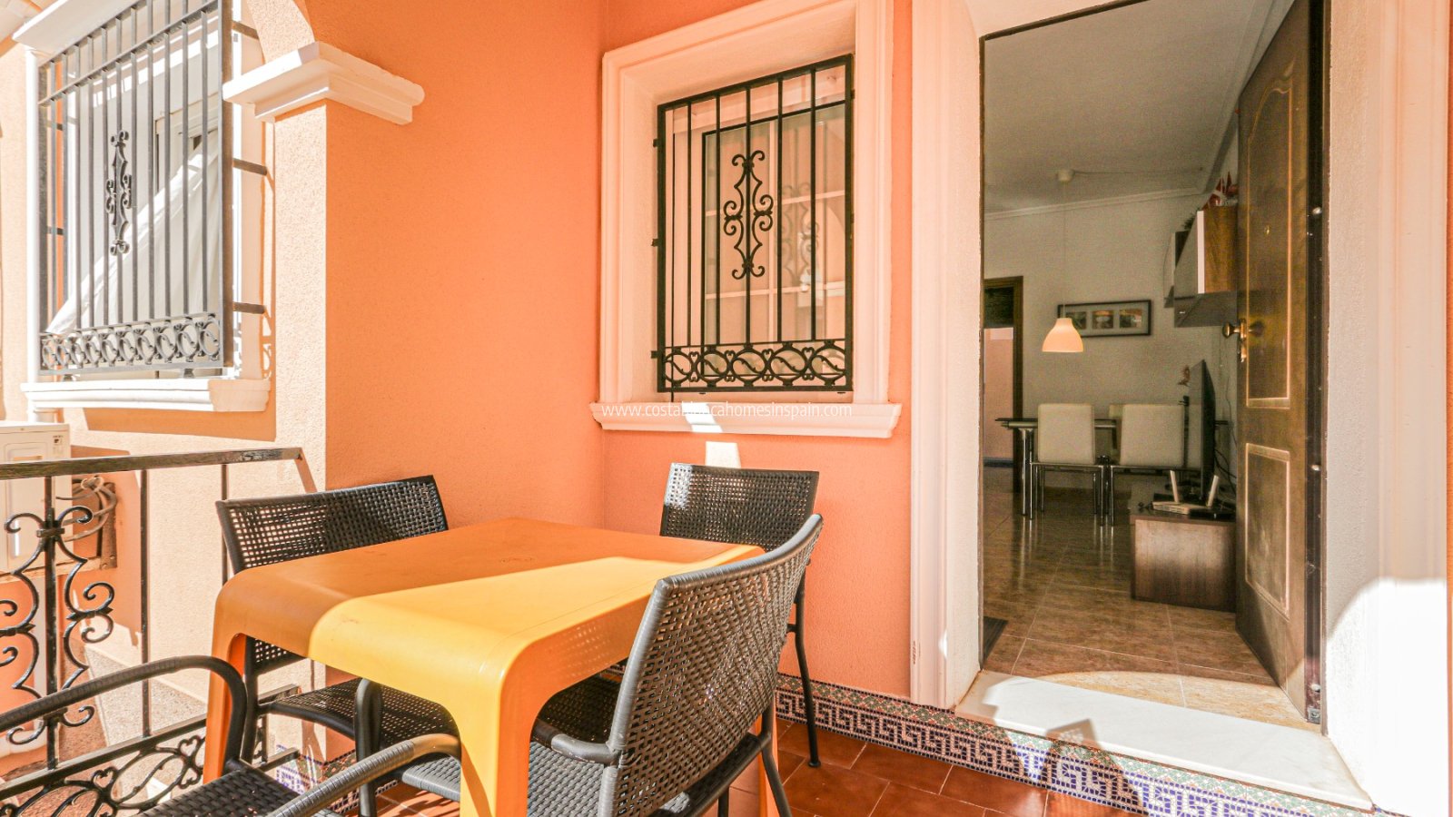 Resale - Townhouse - Villamartin