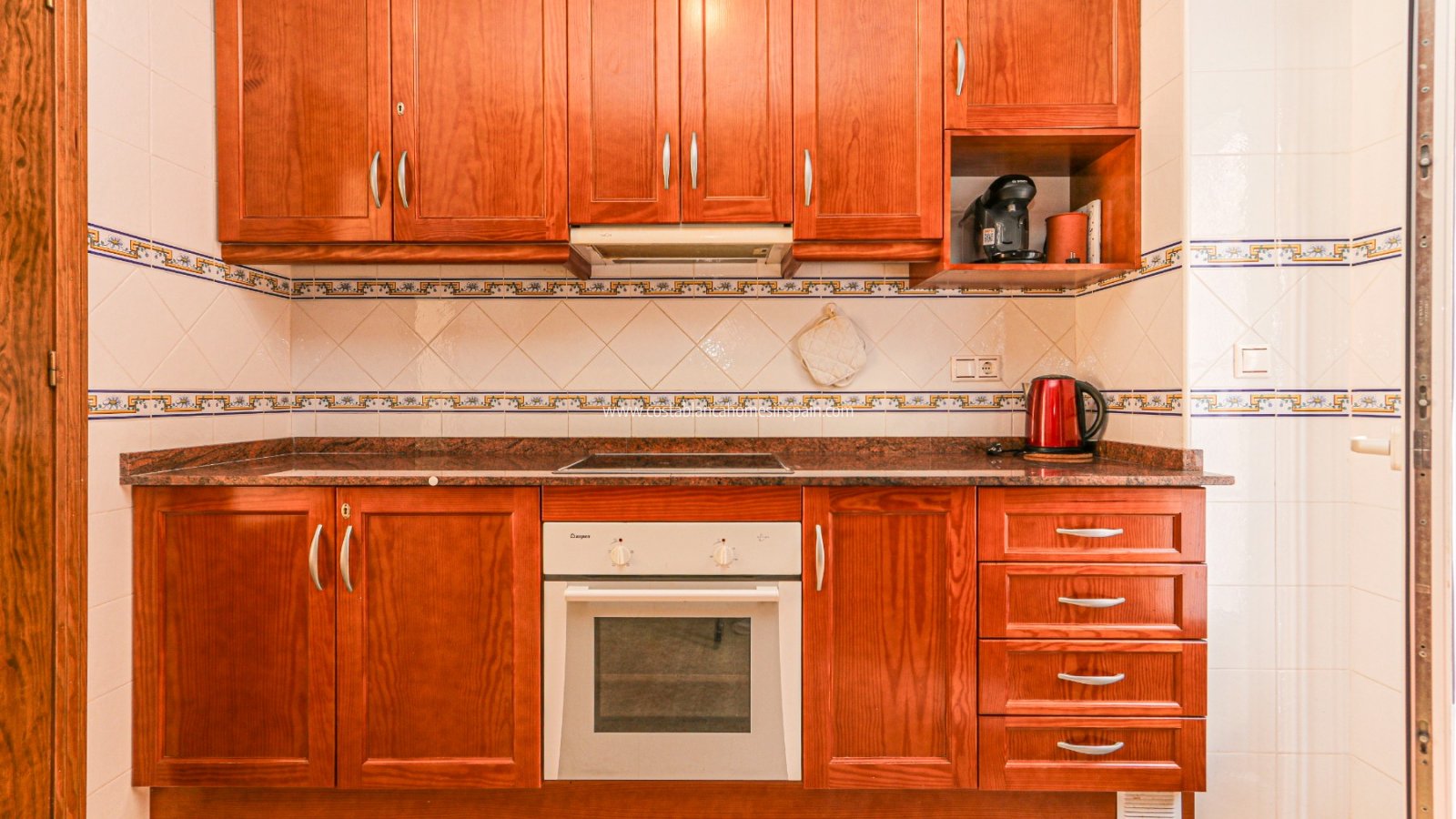 Resale - Townhouse - Villamartin