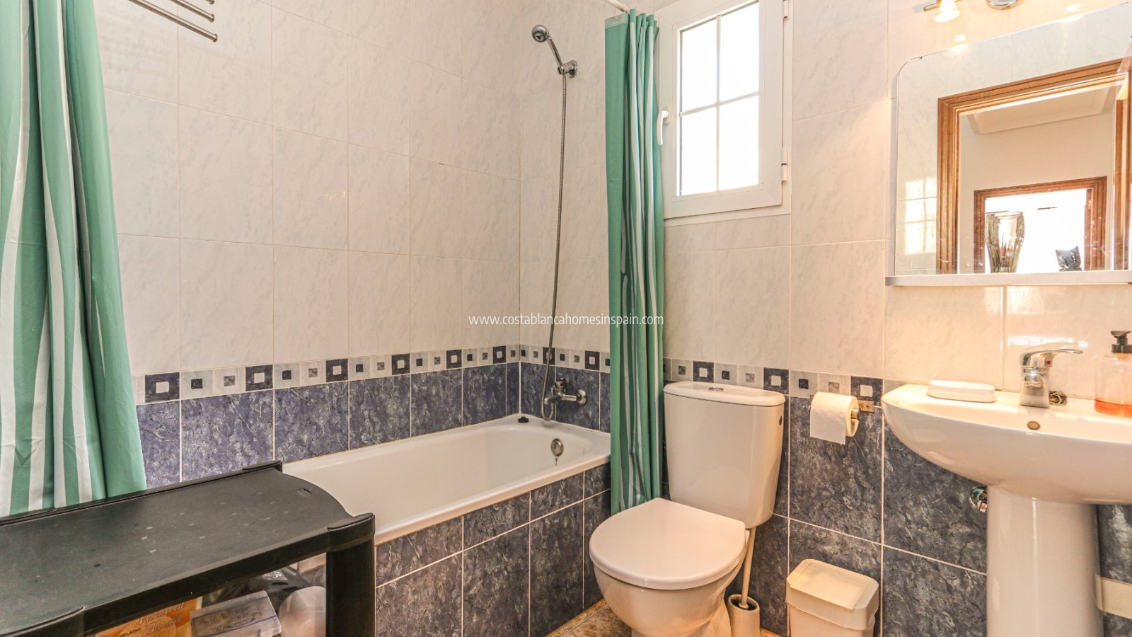 Resale - Townhouse - Villamartin