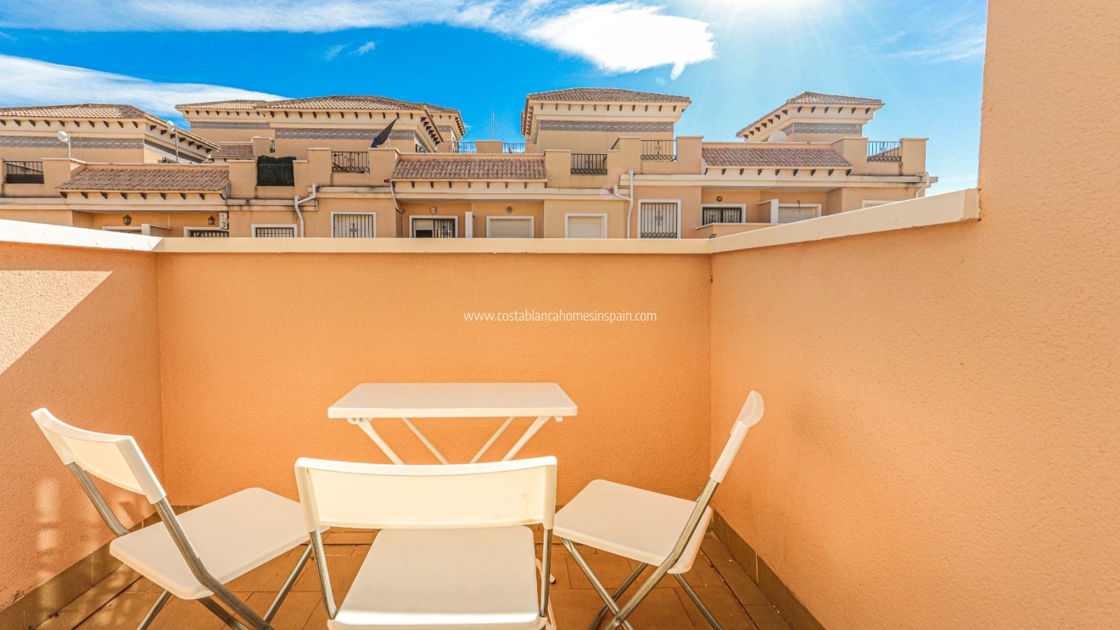 Resale - Townhouse - Villamartin