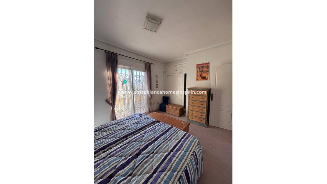 Resale - Townhouse - Villamartin