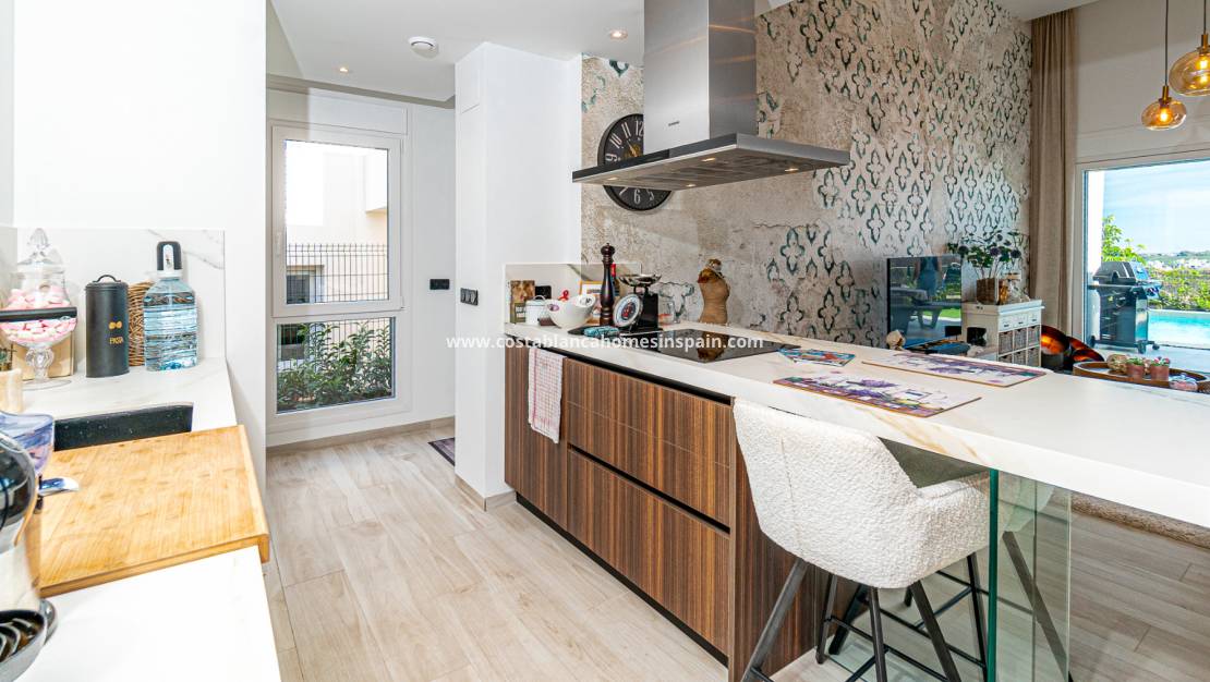 Resale - villa - Algorfa - La Finca