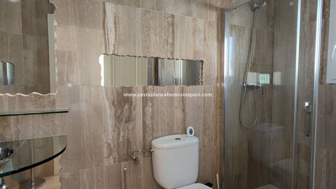 Resale - villa - Las Ramblas Golf