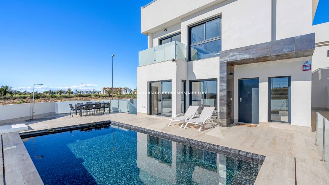 Resale - villa - Los Alcazares - Serena Golf