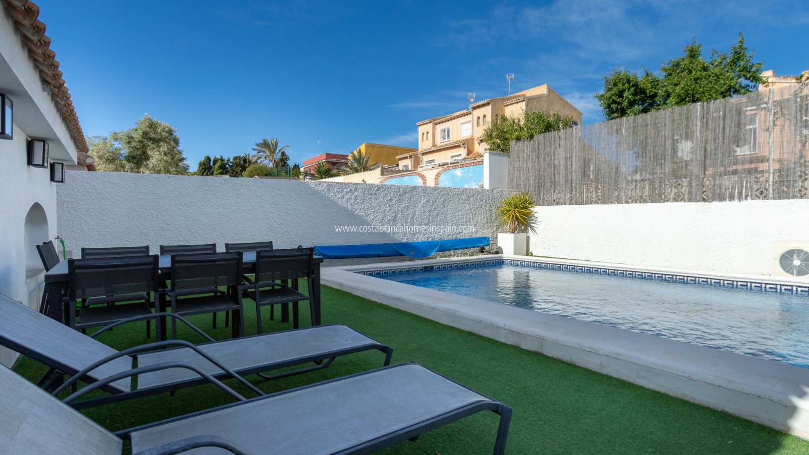 Resale - villa - LOS BALCONES