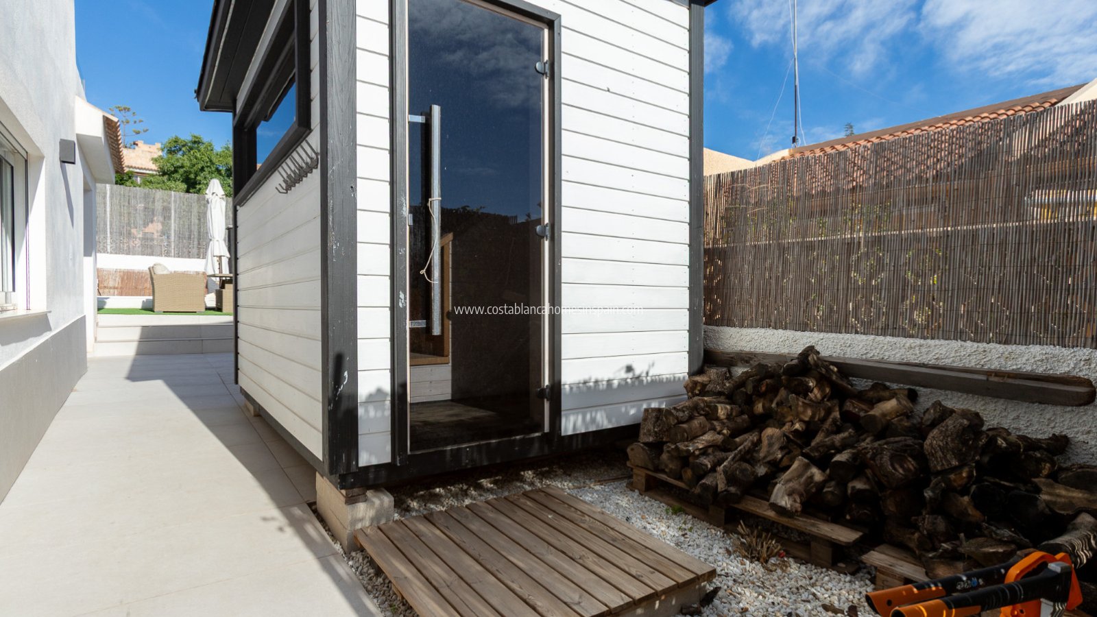 Resale - villa - LOS BALCONES
