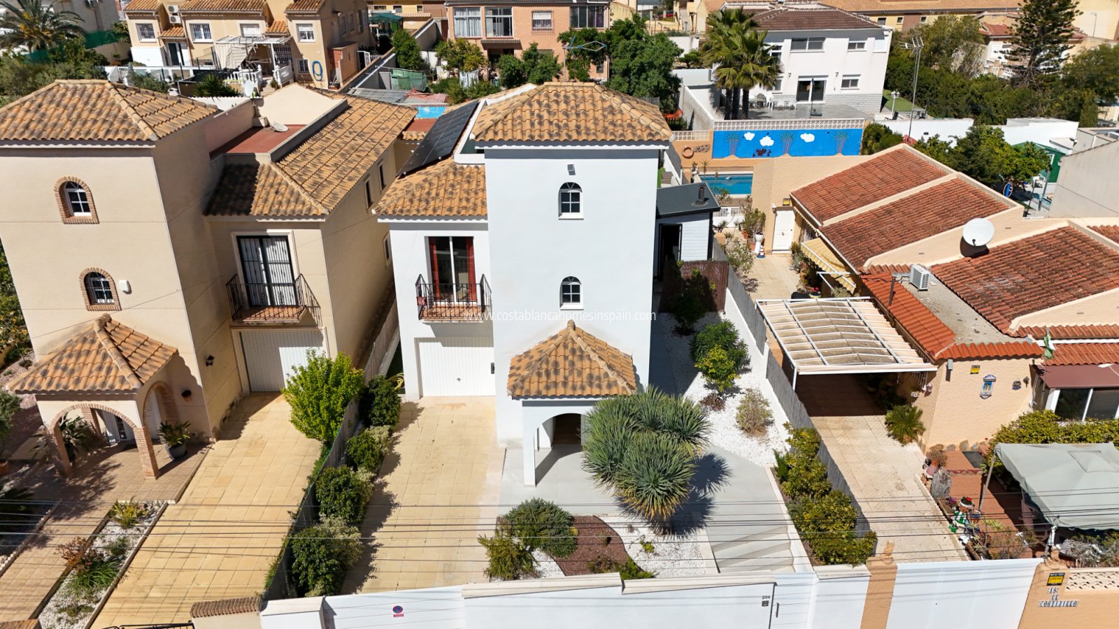 Resale - villa - LOS BALCONES