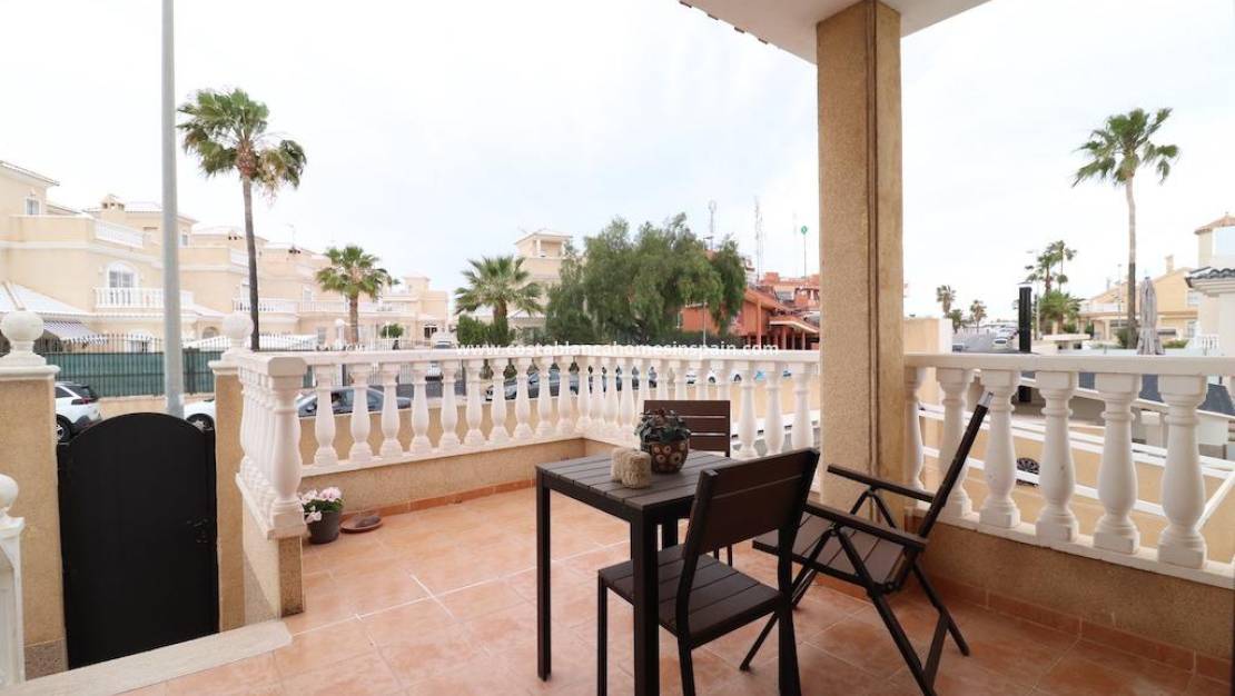 Resale - Villa - Orihuela Costa - Las Mimosas