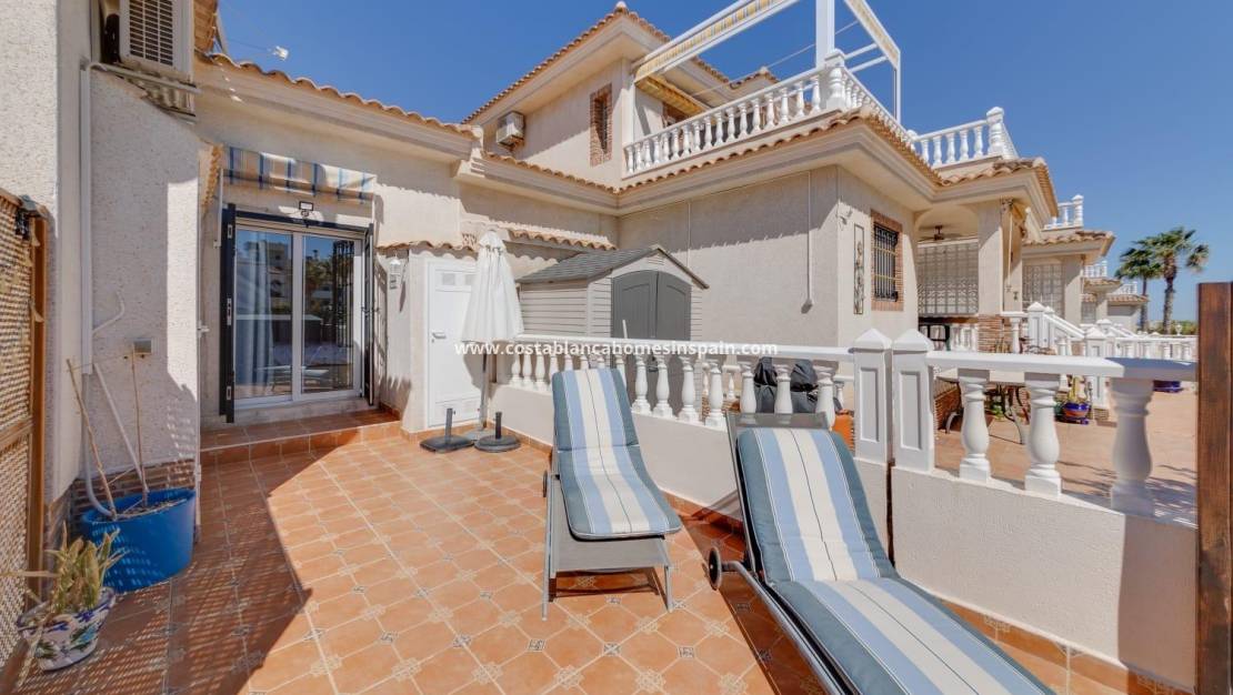 Resale - Villa - Orihuela Costa - Los Dolses