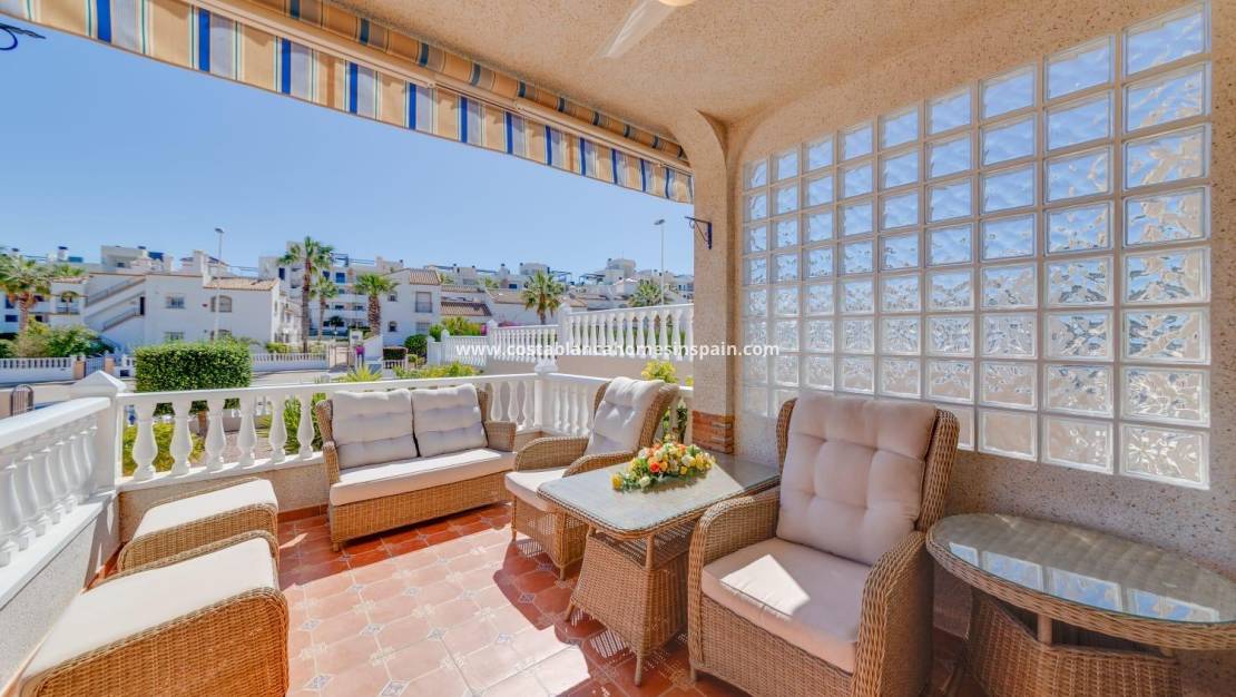 Resale - Villa - Orihuela Costa - Los Dolses