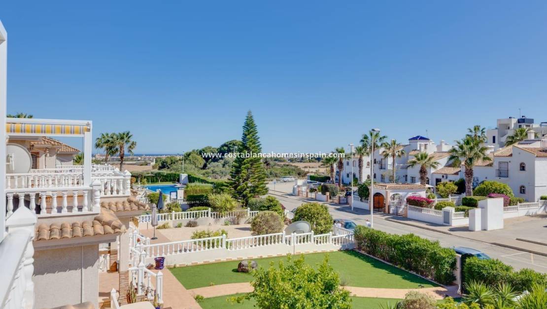 Resale - Villa - Orihuela Costa - Los Dolses