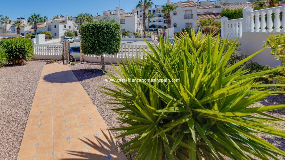 Resale - Villa - Orihuela Costa - Los Dolses