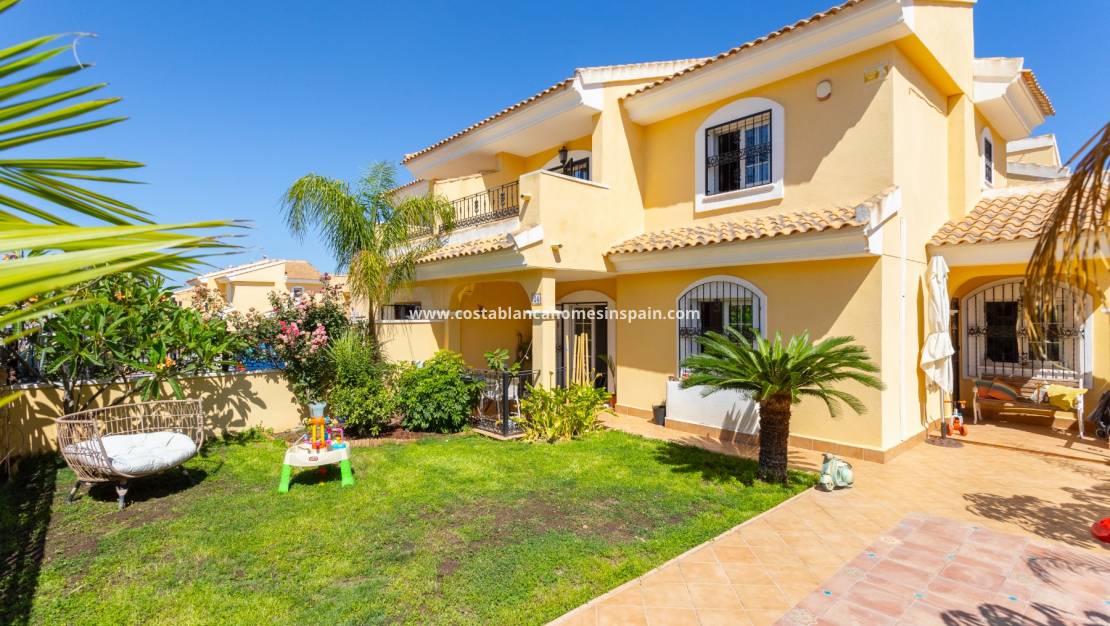 Resale - Villa - Orihuela Costa - Los Dolses