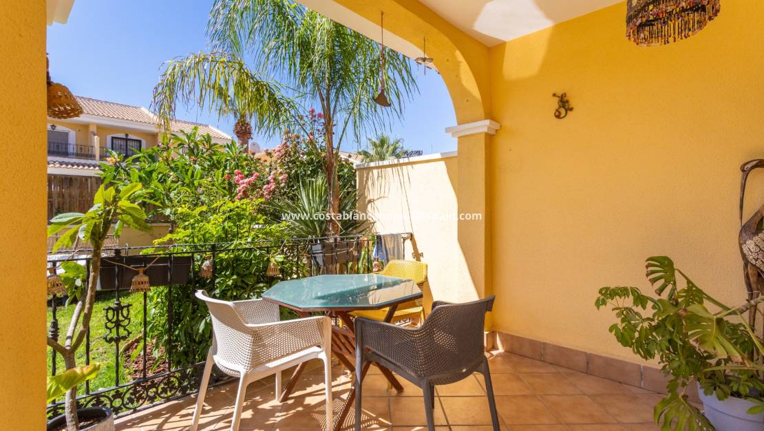 Resale - Villa - Orihuela Costa - Los Dolses