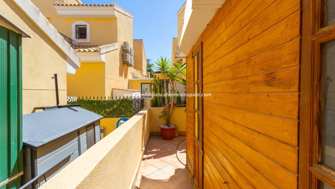 Resale - Villa - Orihuela Costa - Los Dolses