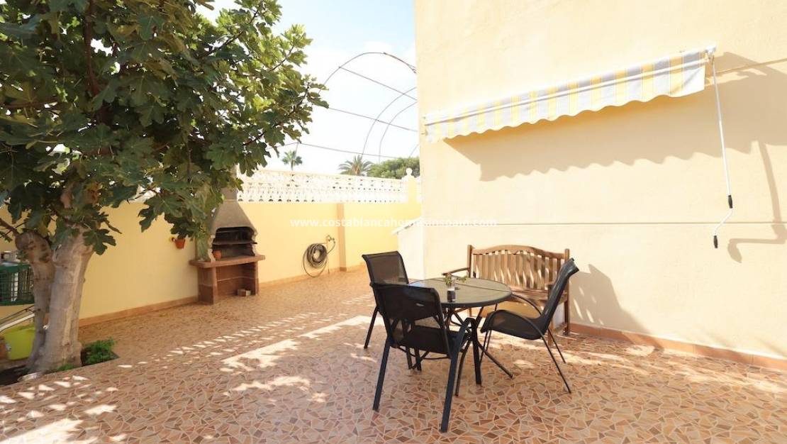 Resale - Villa - Orihuela Costa - Playa Flamenca