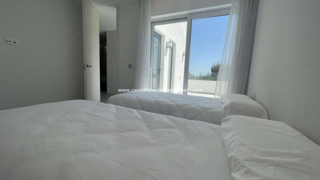 Resale - Villa - Orihuela - Las Colinas Golf