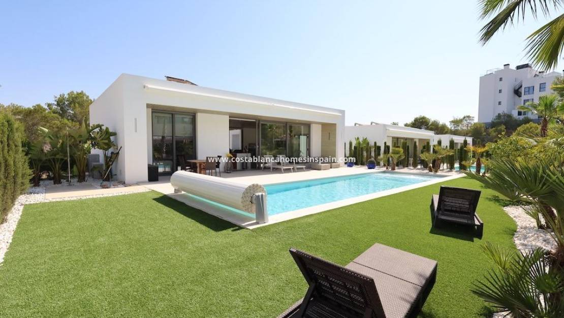 Resale - Villa - Orihuela - Las Colinas Golf