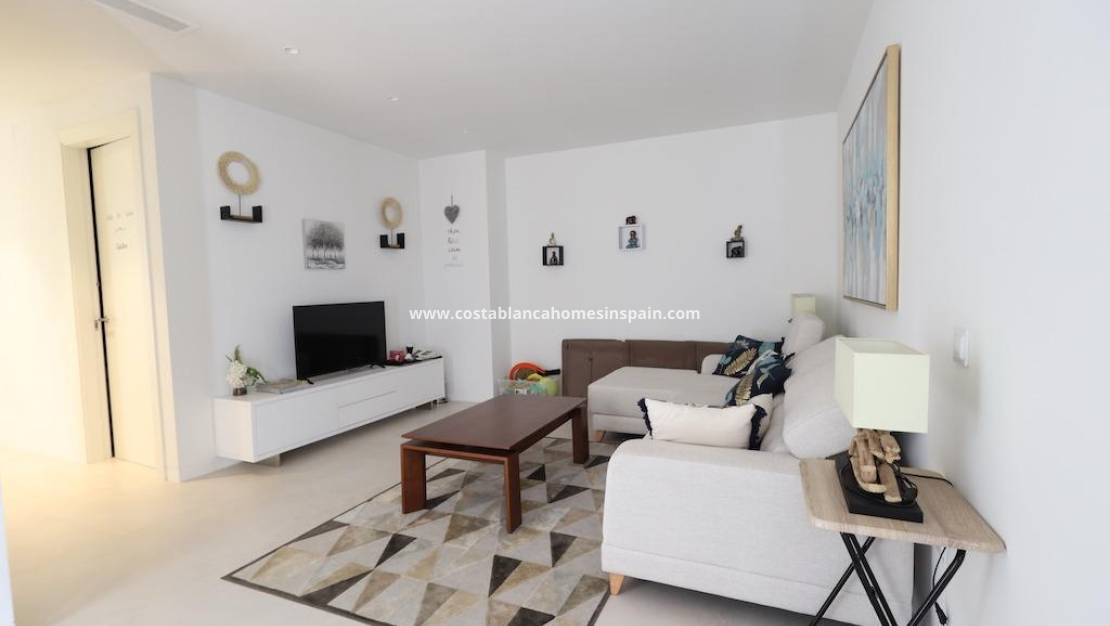 Resale - Villa - Orihuela - Las Colinas Golf