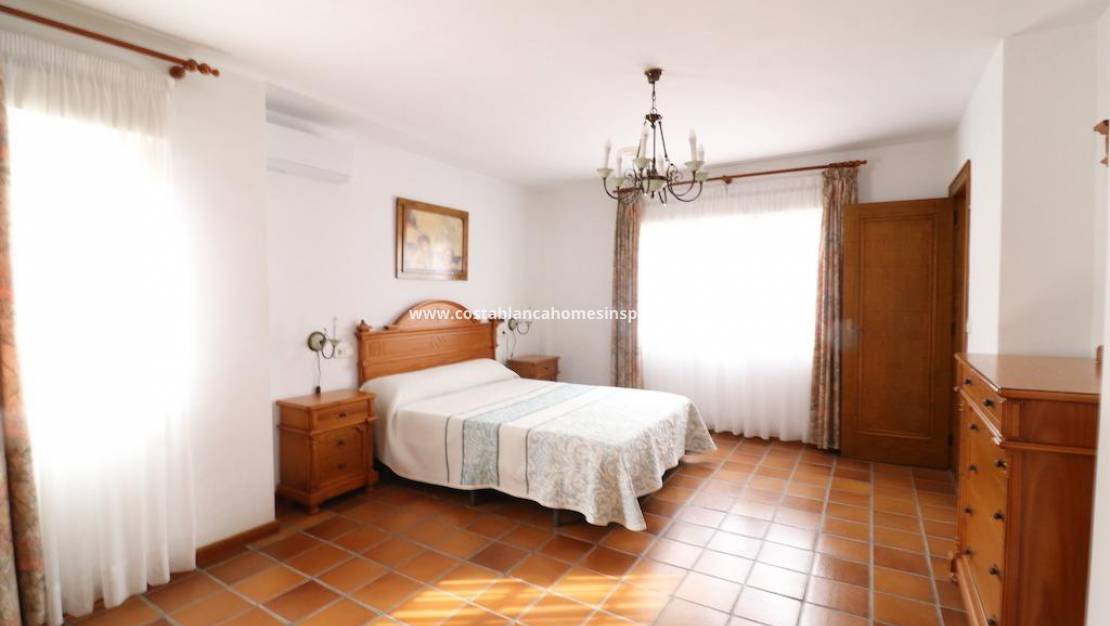 Resale - Villa - Pilar de la Horadada - RioMar