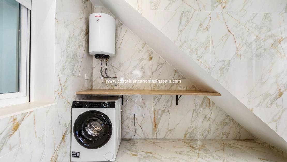 Resale - villa - Torrevieja - El chaparral