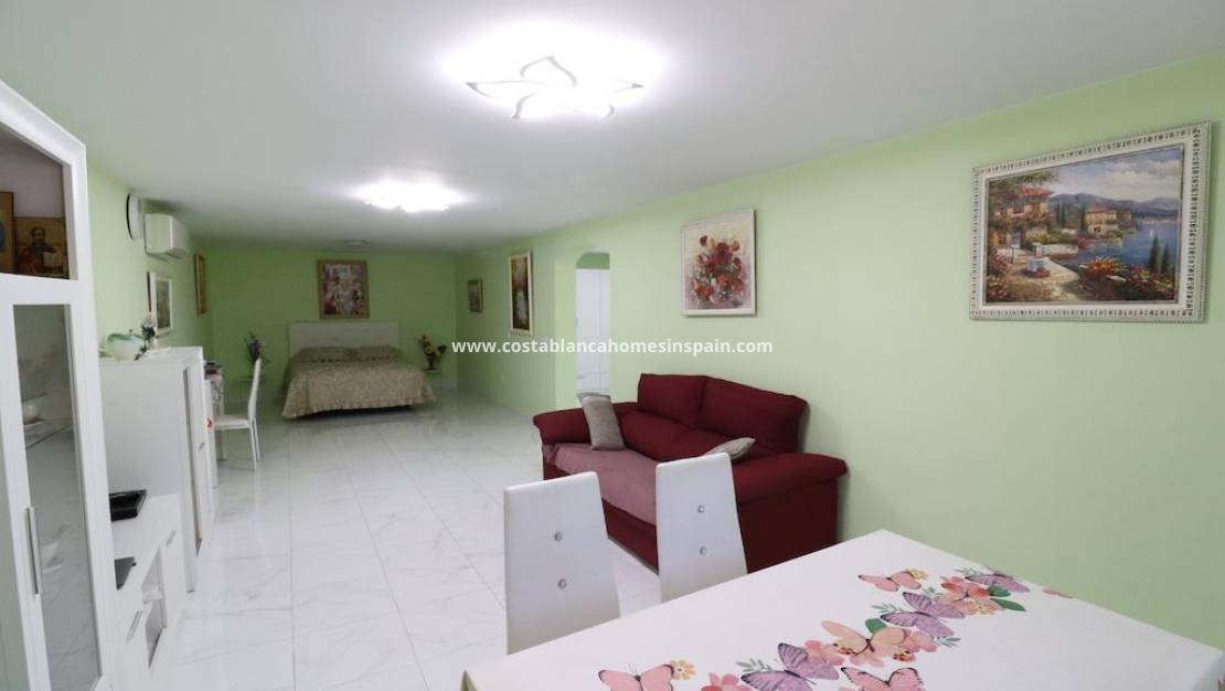 Resale - Villa - Torrevieja - Los Balcones