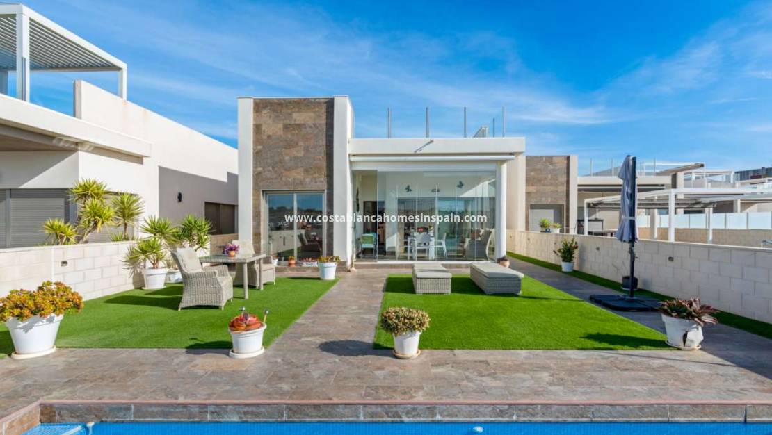 Resale - Villa - Villamartín