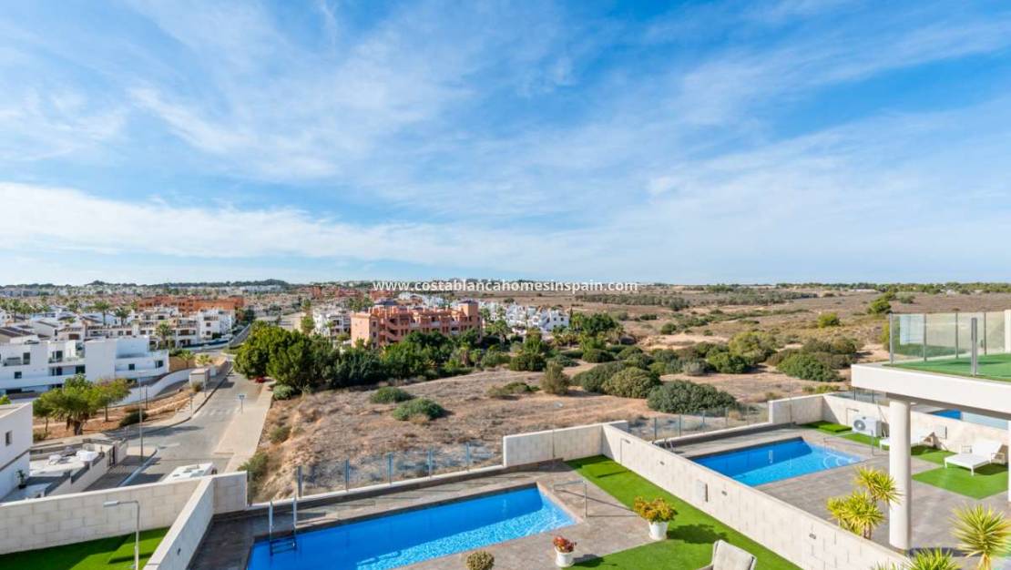 Resale - Villa - Villamartín