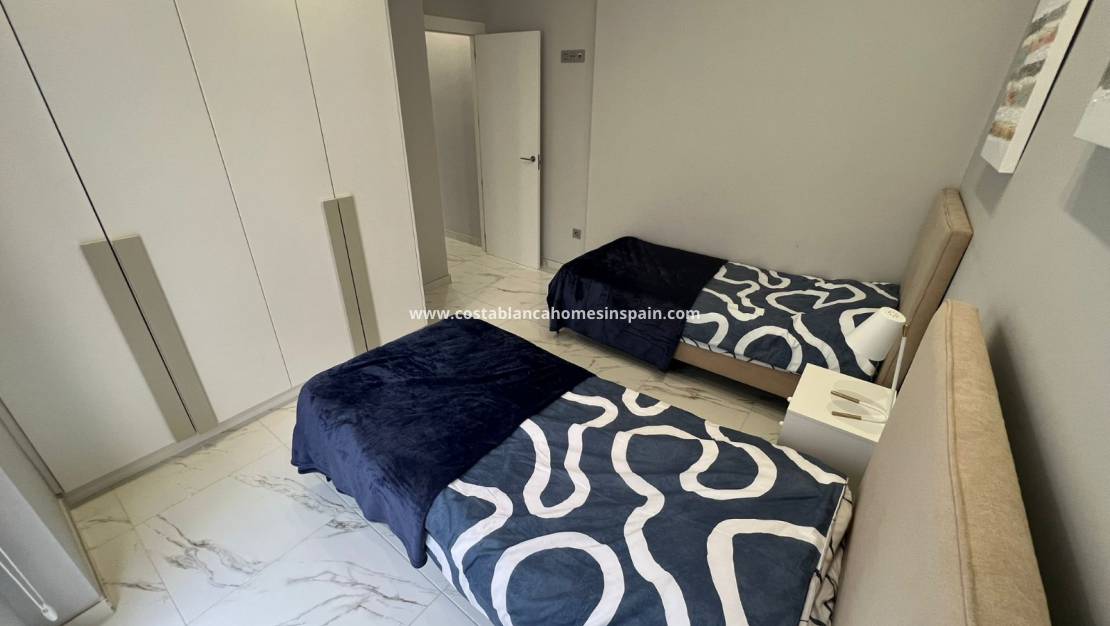 Resale -  - Villamartin