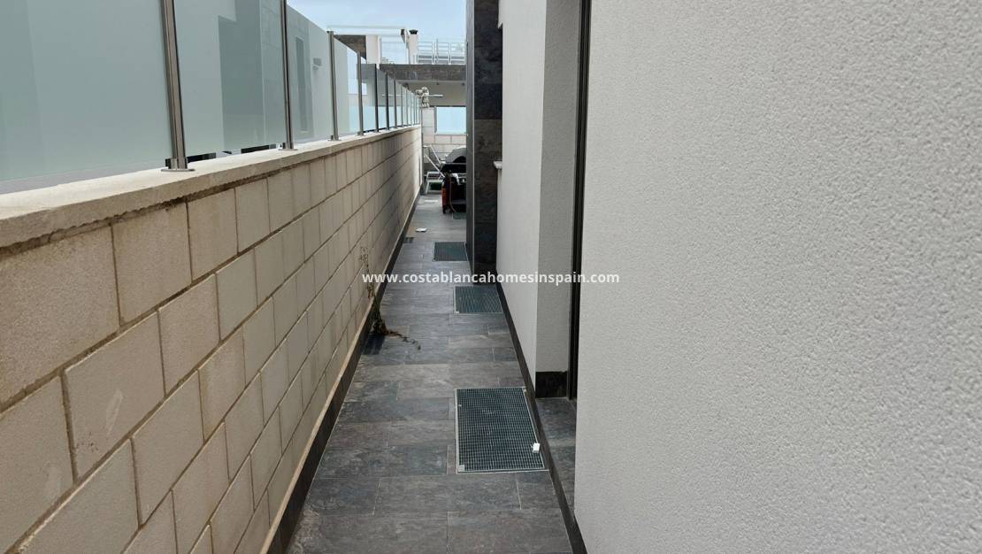 Resale -  - Villamartin