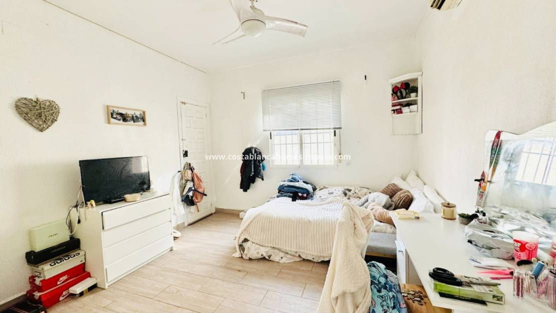 Resale -  - Villamartin