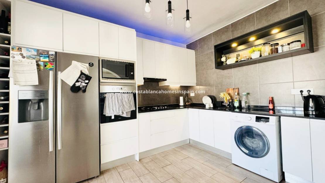 Resale -  - Villamartin