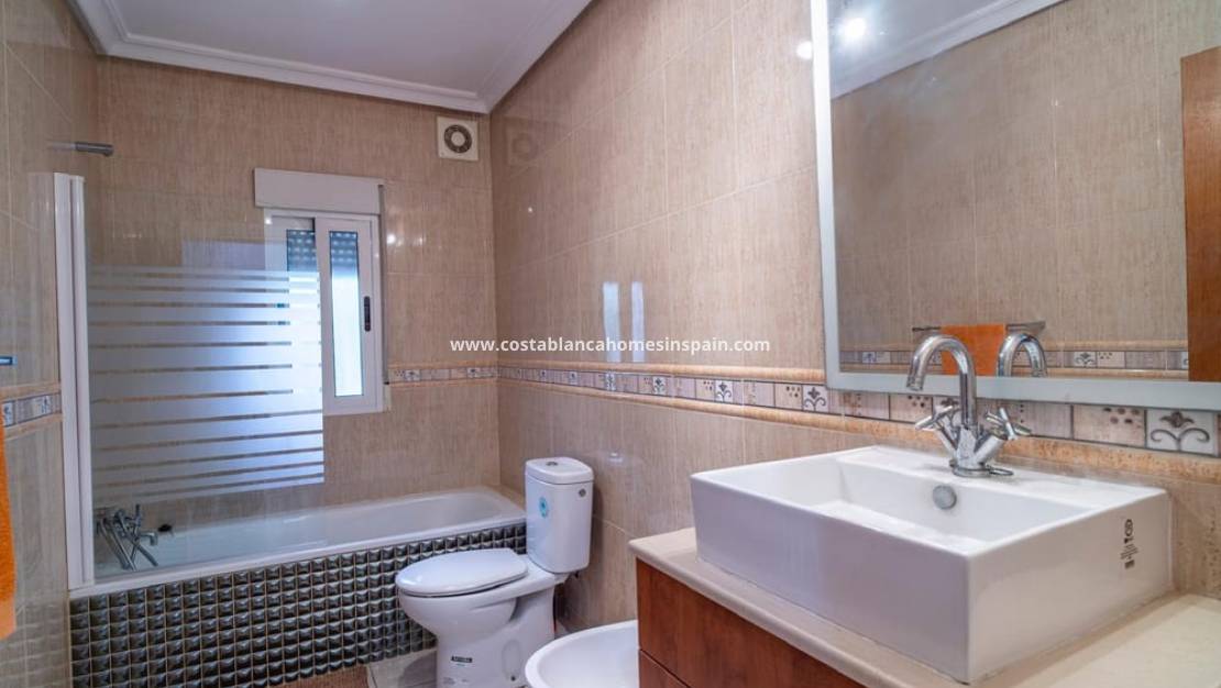 Resale -  - Villamartin