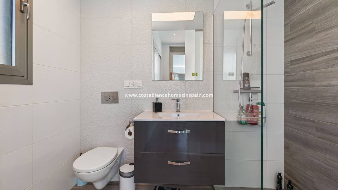 Resale -  - Villamartin