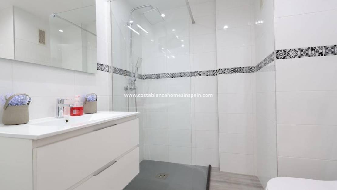 Revente - Apartment - Alicante - Barrio Obrero