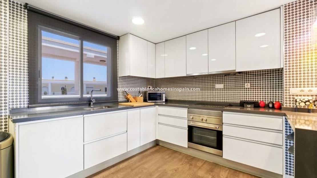 Revente - Apartment - Campoamor