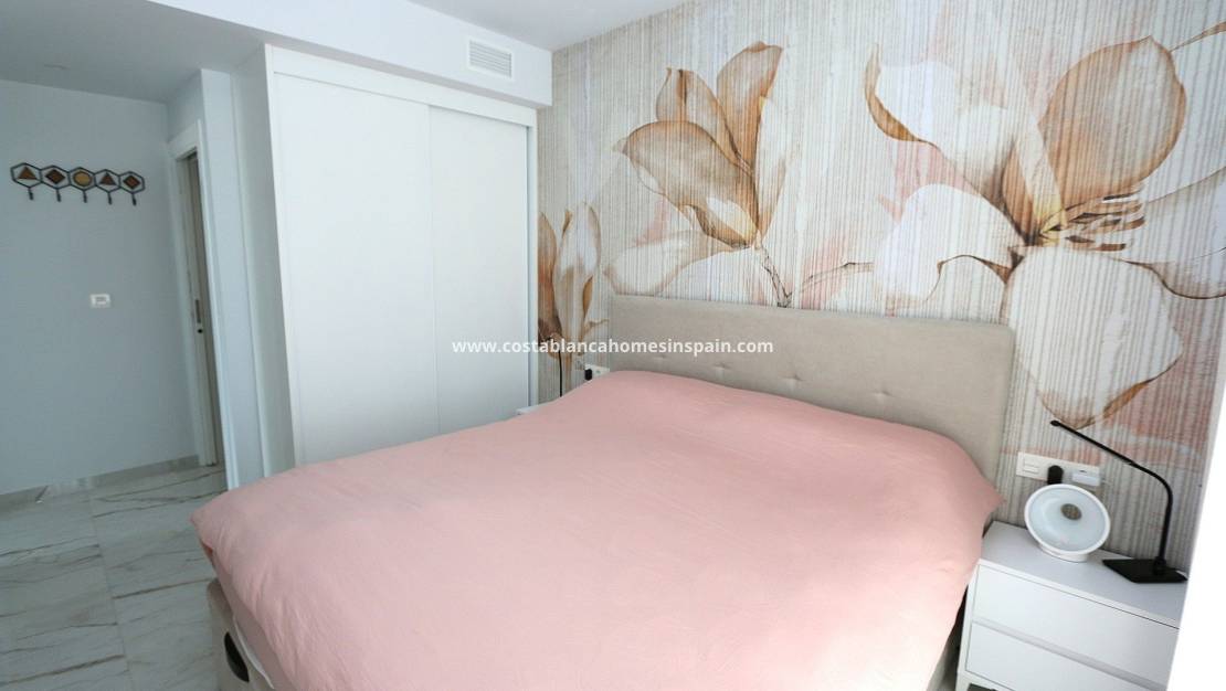 Revente - Apartment - Los Altos