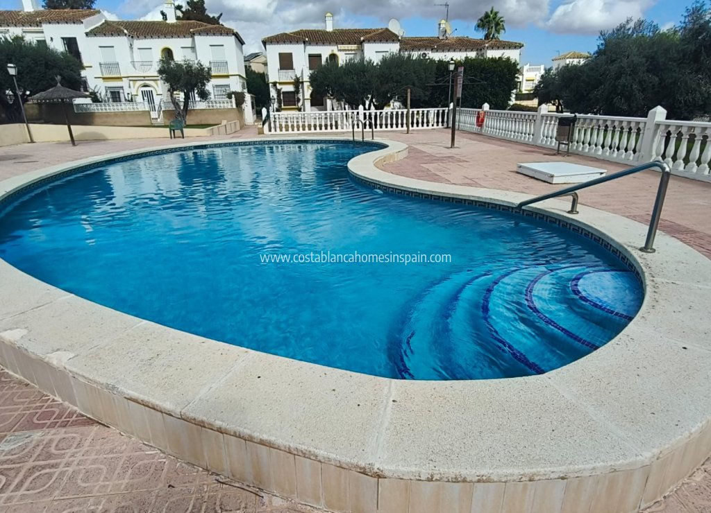 Revente - Apartment - Villamartin - Orihuela Costa